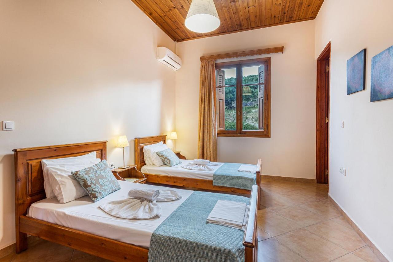 Olive Villas Kria Vrisi  Ngoại thất bức ảnh